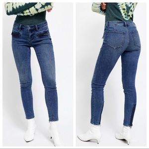 🦋Free People Jet Moto Zipper Ankle Skinny Jeans